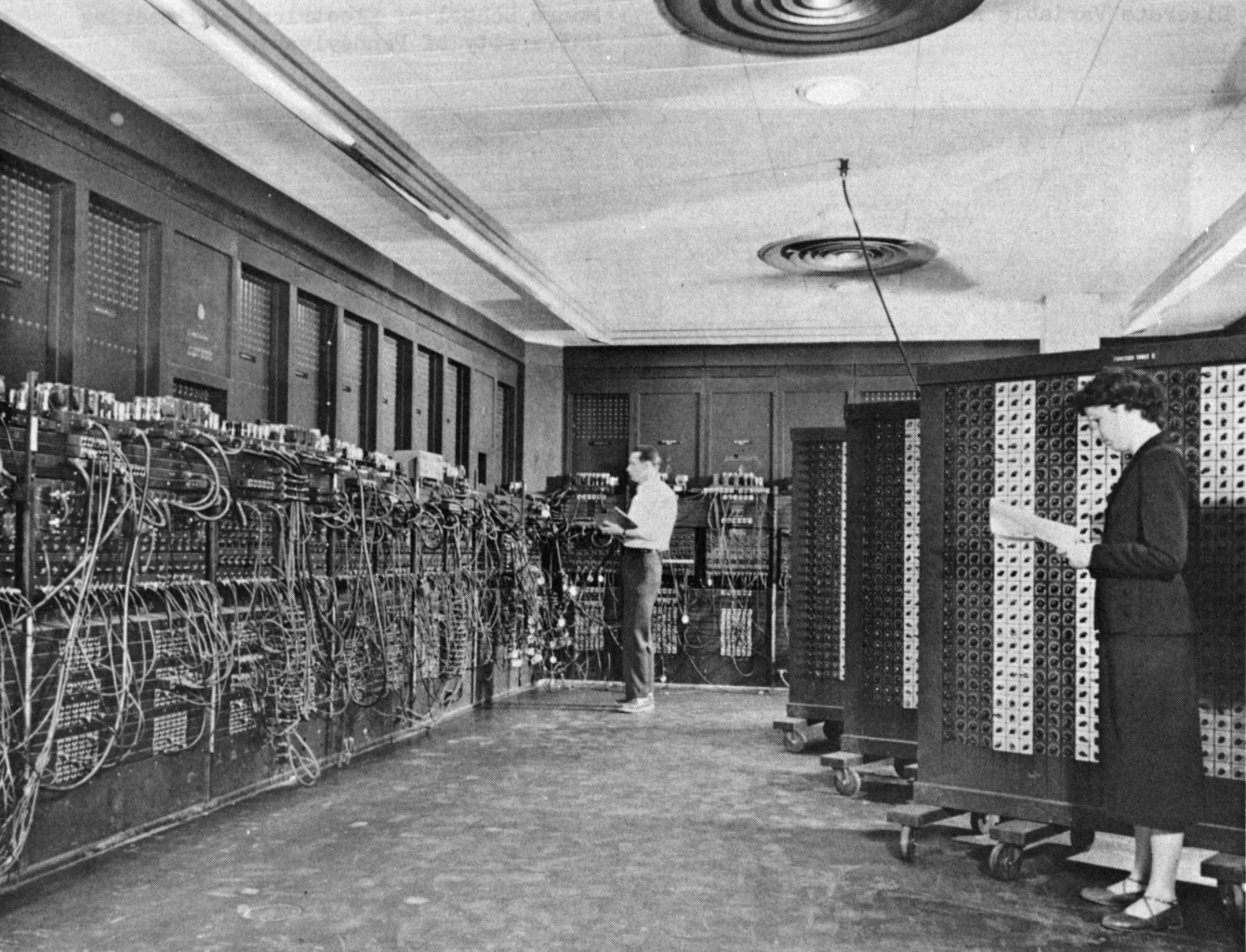 世界初のコンピュータと言われるENIAC