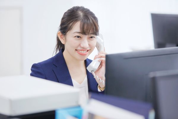 電話でIT課題をサポート
